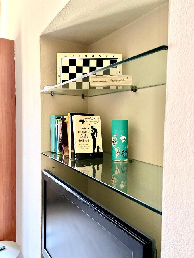 Appartamento In Centro Storico "La Casa Di Cri" Asti Esterno foto